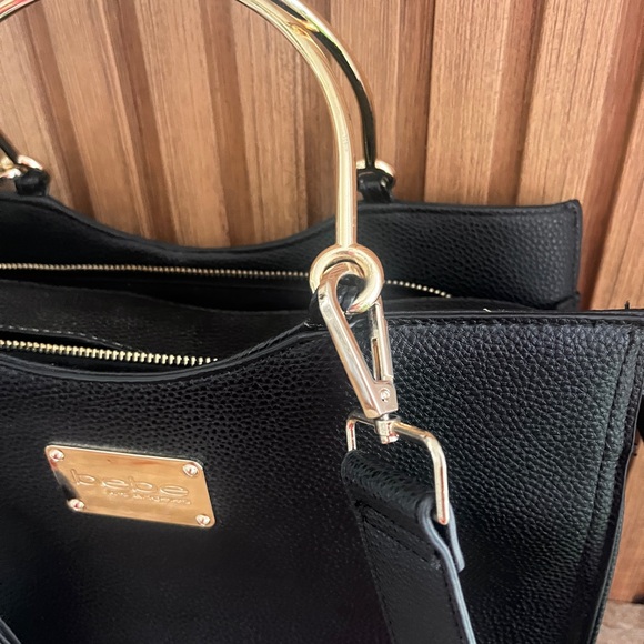 Bebe Los Ángeles Leather handbag, Purse, Black Gold Hooks, tassels Adjustable - Picture 5 of 16